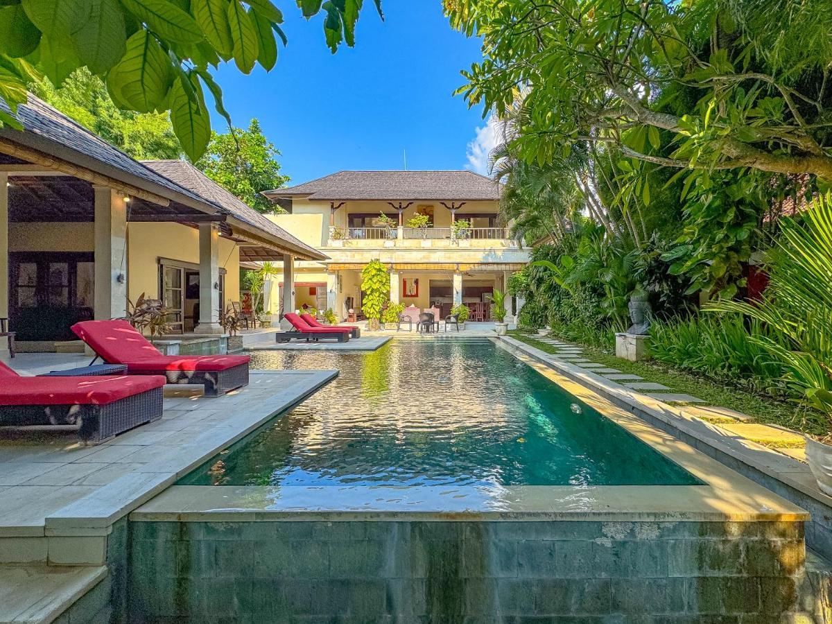 Villa Bugis Abimanyu Seminyak Luaran gambar