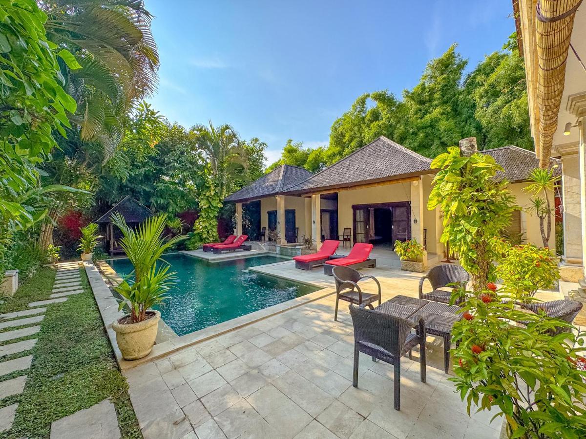 Villa Bugis Abimanyu Seminyak Luaran gambar