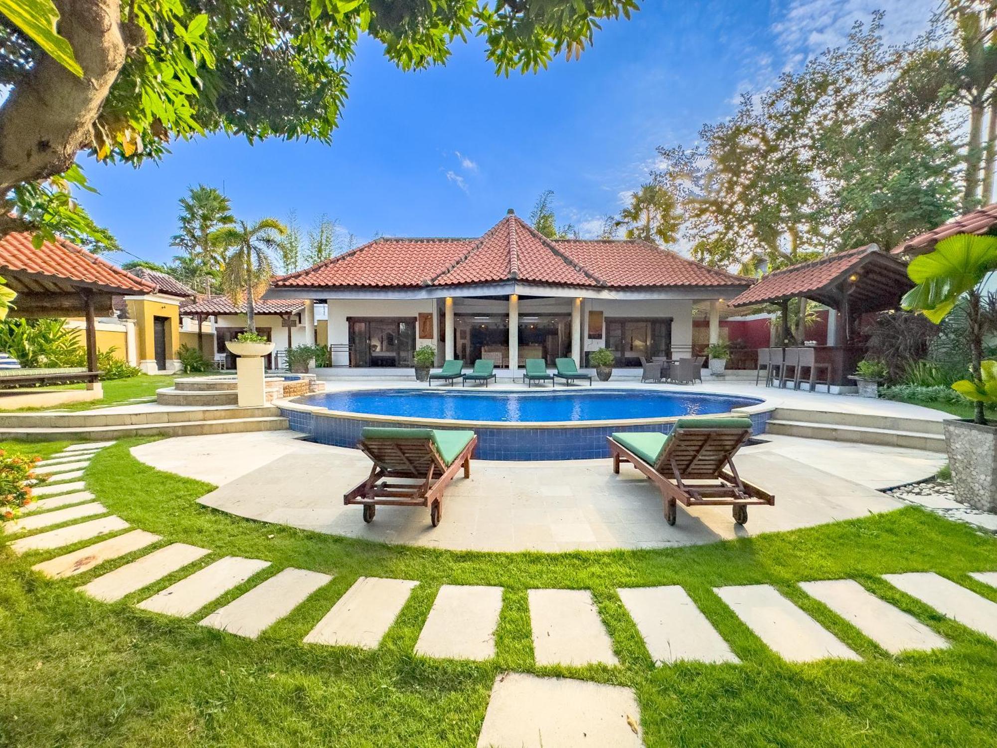 Villa Bugis Abimanyu Seminyak Luaran gambar