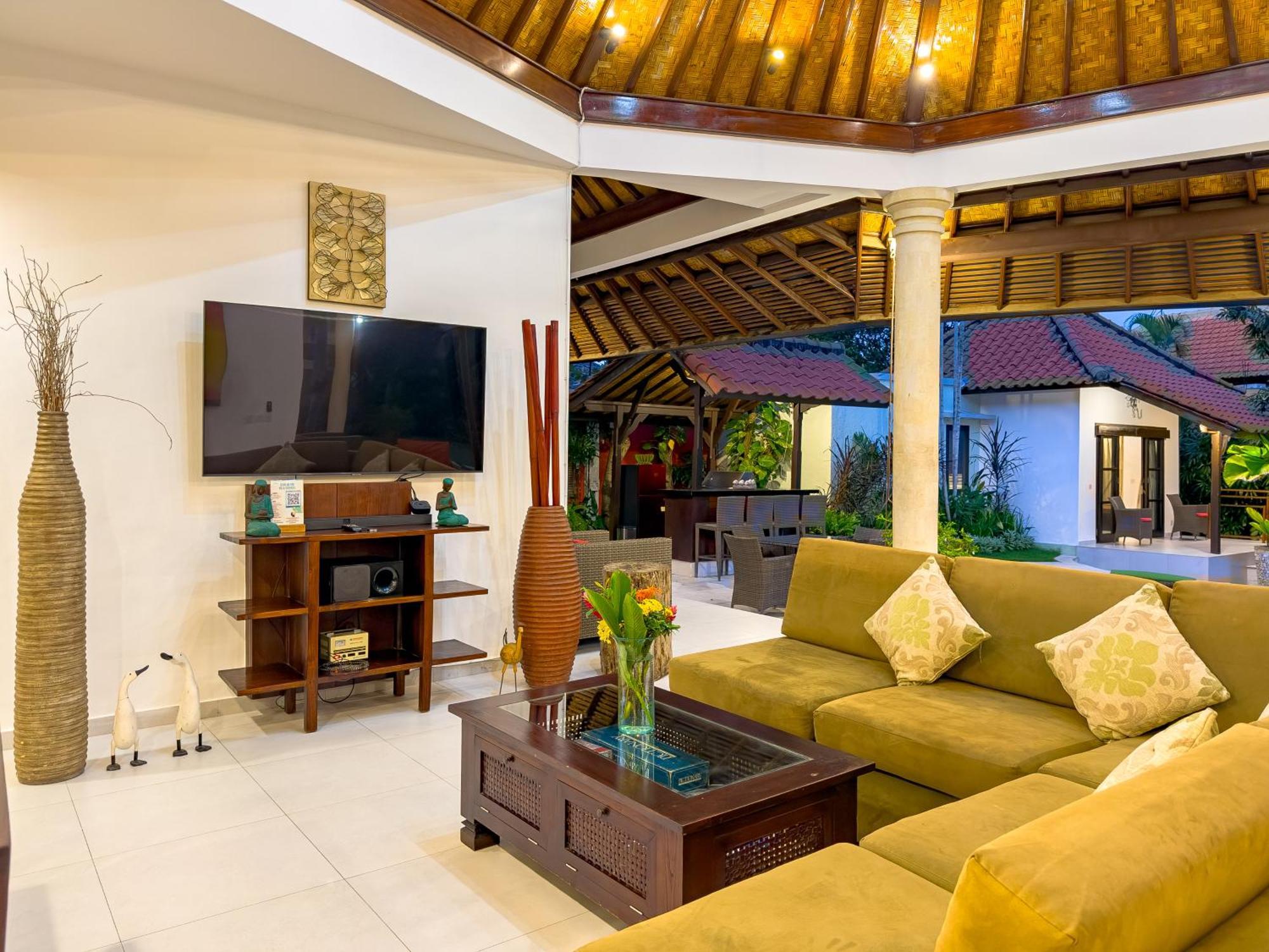 Villa Bugis Abimanyu Seminyak Bilik gambar