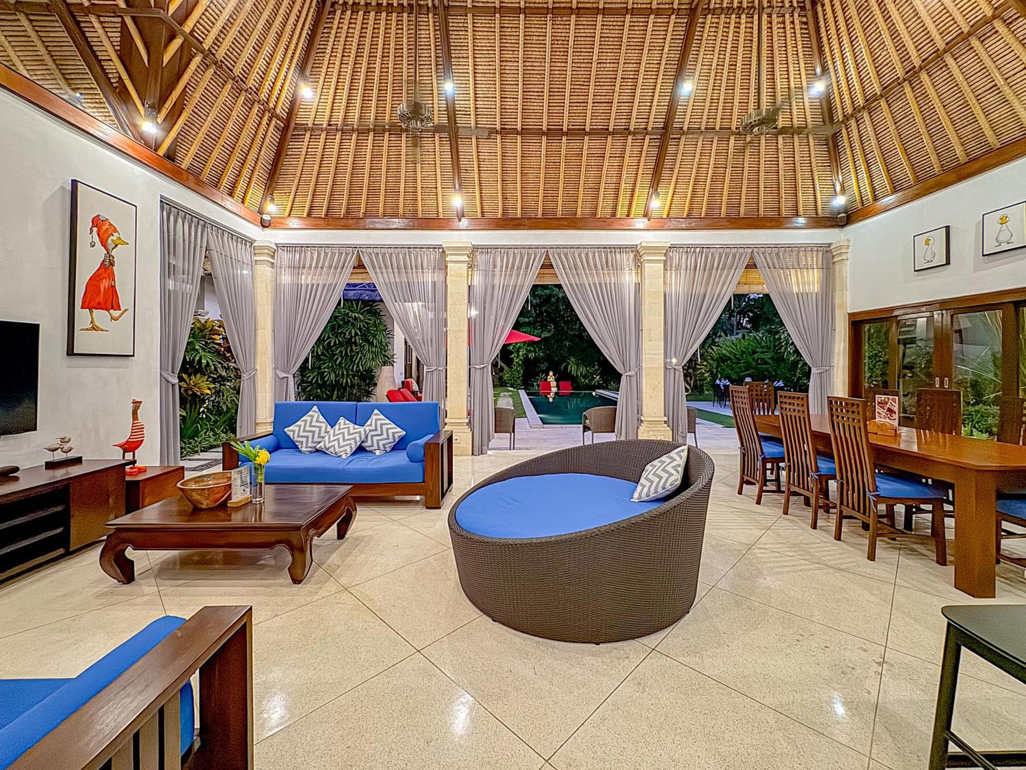 Villa Bugis Abimanyu Seminyak Bilik gambar