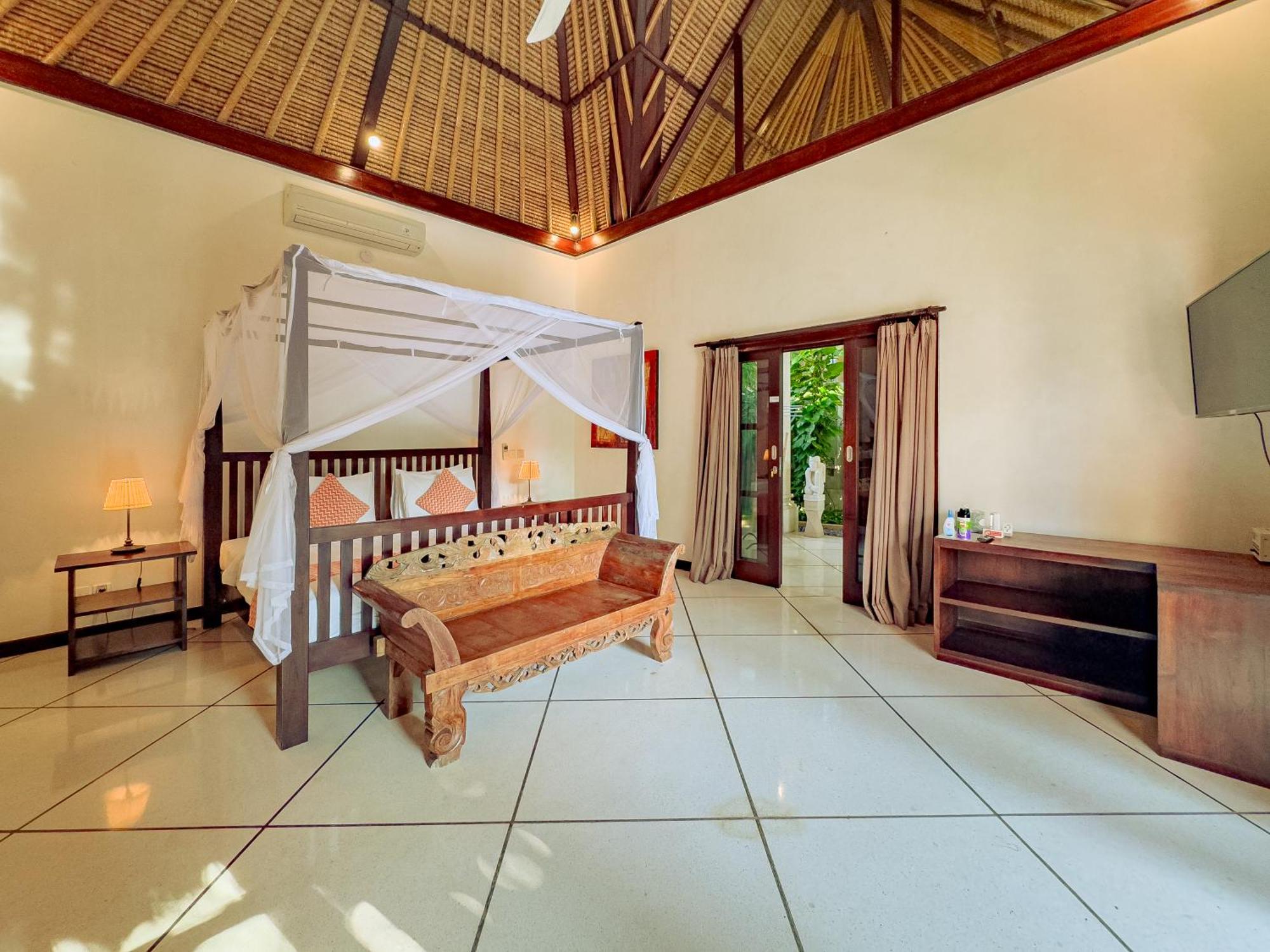Villa Bugis Abimanyu Seminyak Bilik gambar