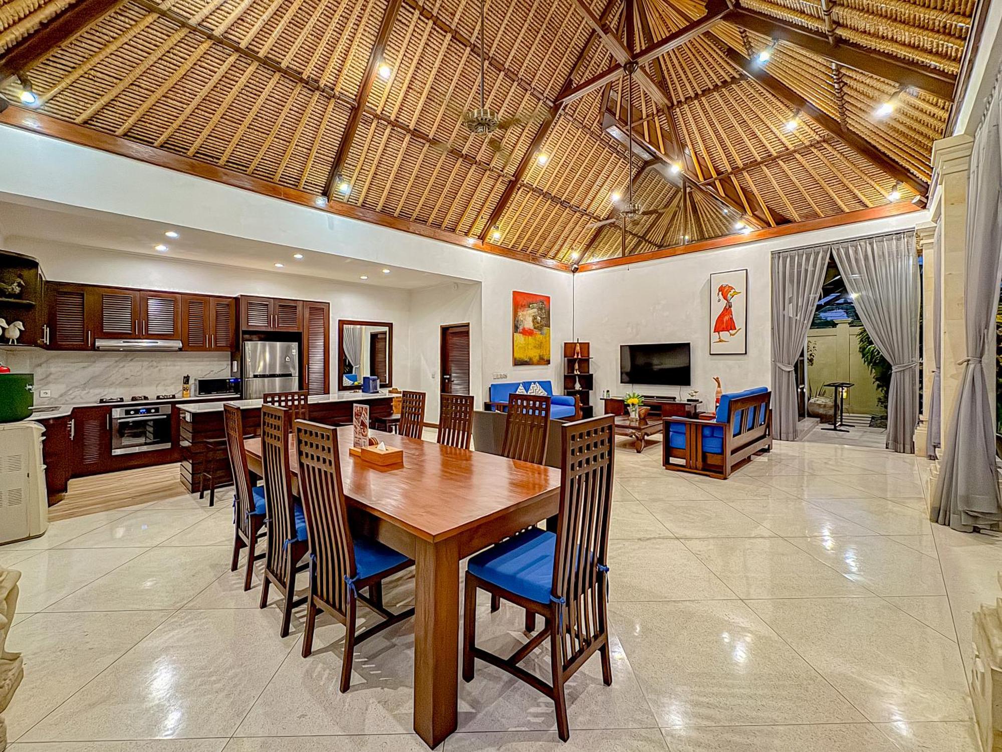 Villa Bugis Abimanyu Seminyak Bilik gambar