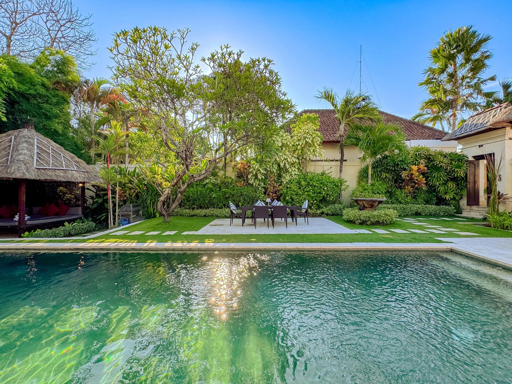Villa Bugis Abimanyu Seminyak Bilik gambar